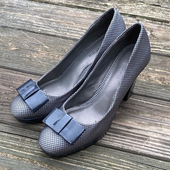 Ann Marino silver gray pumps sz 10 block heel fabric upper with bow - Picture 2 of 16